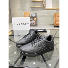 Givenchy Sneakers